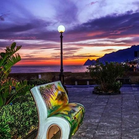 Torrevarata Vacanze Villa Santa Teresa Di Riva Exteriör bild